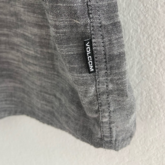 Volcom Stone Men’s Woven Short-Sleeve Button Down Shirt Grey - Picture 5 of 8